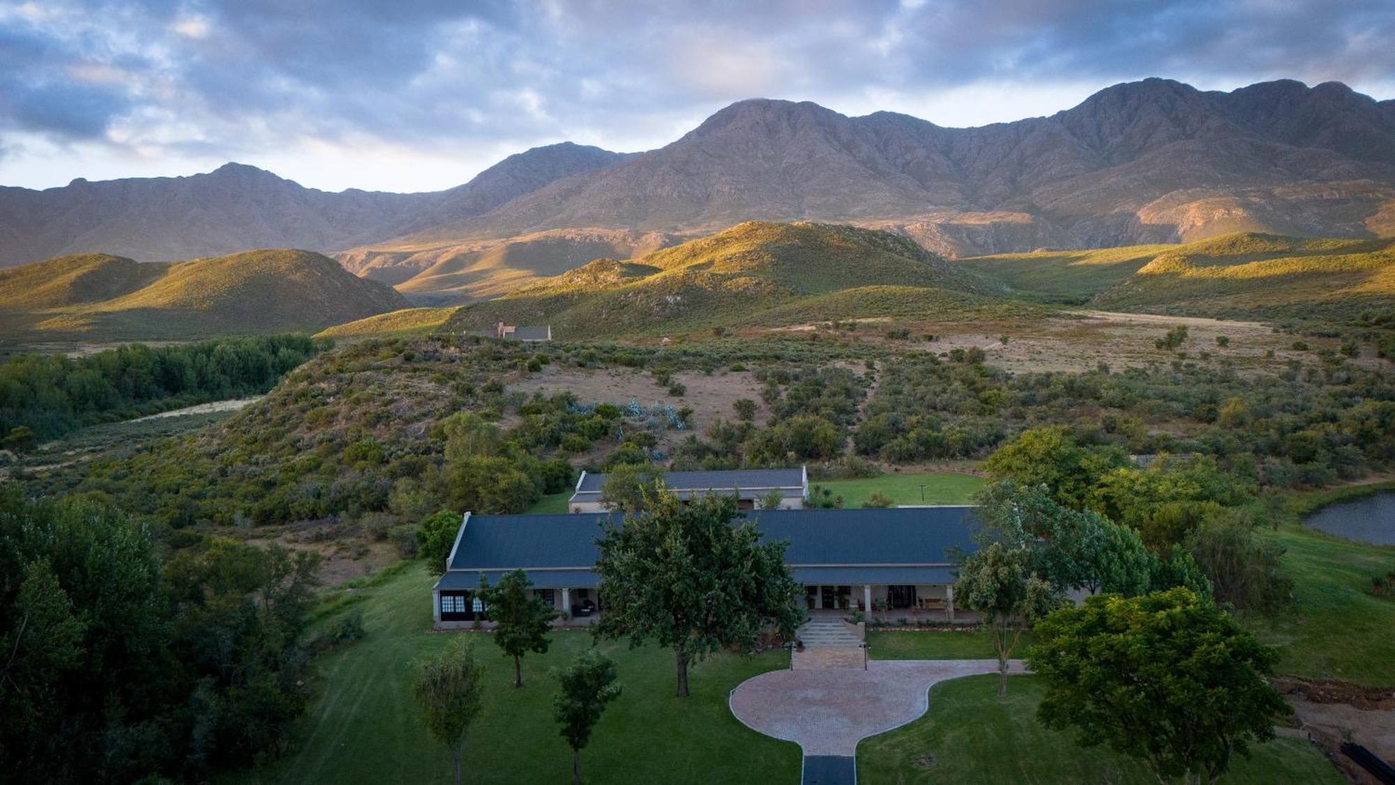 Swartberg Private Game Lodge Oudtshoorn Esterno foto